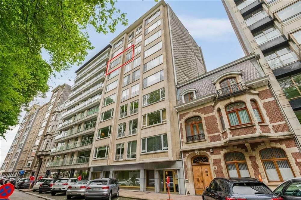 Appartement te  koop in Berchem 2600 375000.00€ 3 slaapkamers 137.00m² - Zoekertje 162156