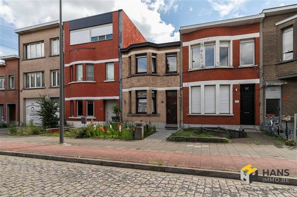 Huis te  koop in Deurne 2100 384900.00€ 3 slaapkamers 134.00m² - Zoekertje 163209