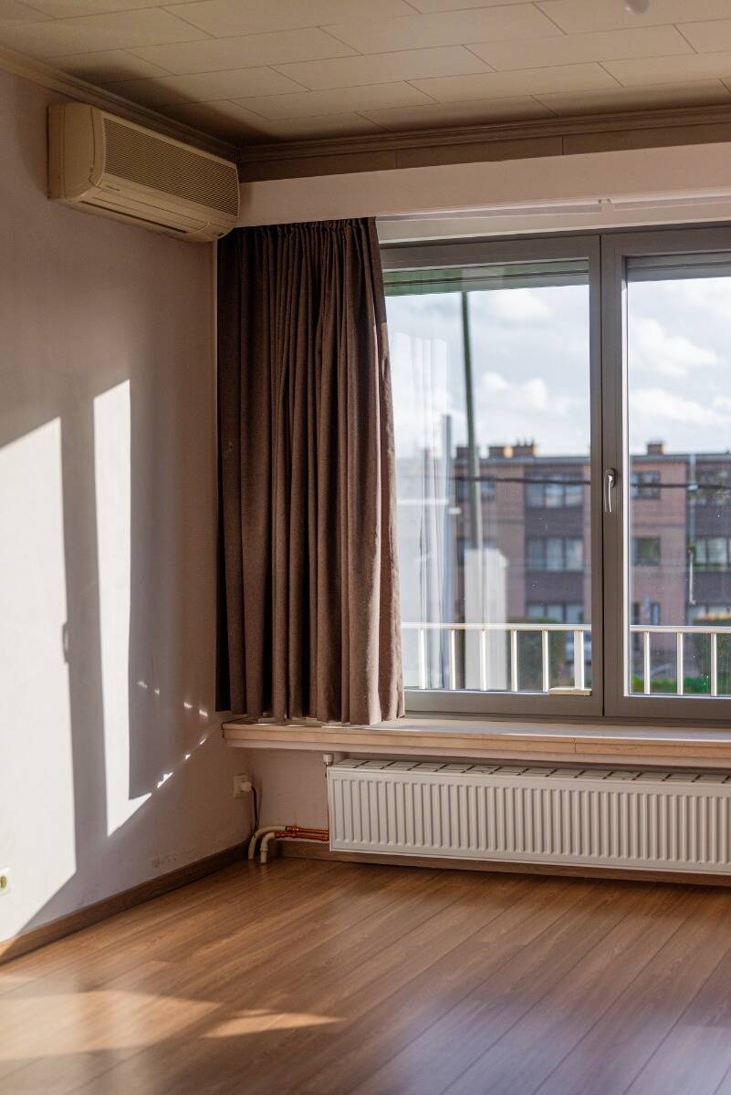 Appartement te  koop in Zwijndrecht 2070 199000.00€ 2 slaapkamers 90.00m² - Zoekertje 162610