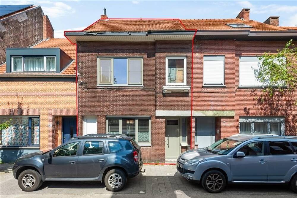 Huis te  koop in Turnhout 2300 239000.00€ 3 slaapkamers 159.00m² - Zoekertje 167383