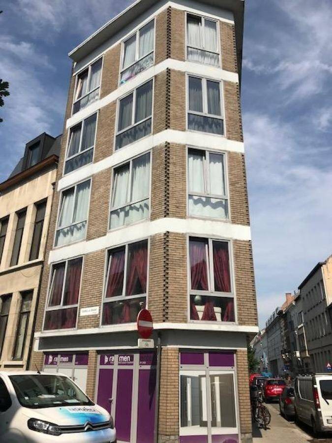 Appartement te  huur in Antwerpen 2018 700.00€ 1 slaapkamers m² - Zoekertje 169619