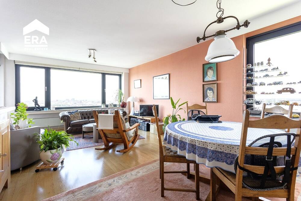 Appartement te  koop in Deurne 2100 189000.00€ 2 slaapkamers 82.00m² - Zoekertje 169356