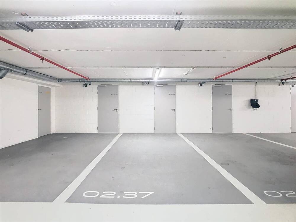 Parking & garage te  huur in Antwerpen 2000 550.00€  slaapkamers 0.00m² - Zoekertje 168943