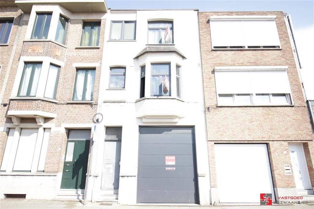 Handelszaak te  koop in Hoboken 2660 378000.00€ 5 slaapkamers 67.00m² - Zoekertje 178405