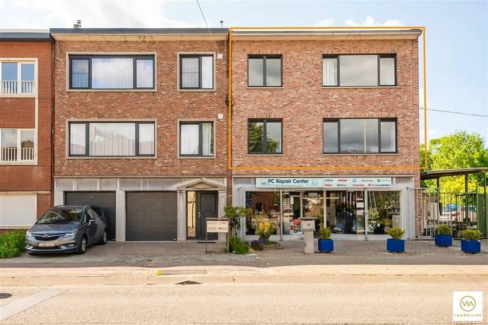 Penthouse te  koop in Edegem 2650 375000.00€ 4 slaapkamers 216.00m² - Zoekertje 179051