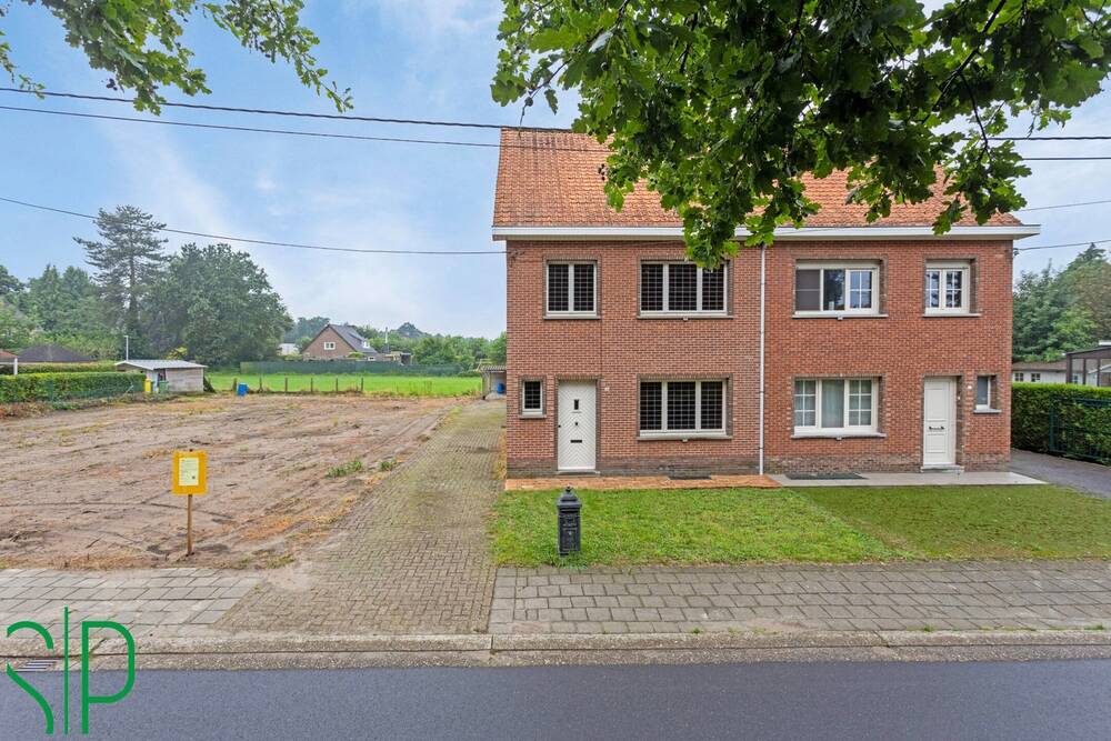 Huis te  koop in Kasterlee 2460 260000.00€ 4 slaapkamers 150.00m² - Zoekertje 182776