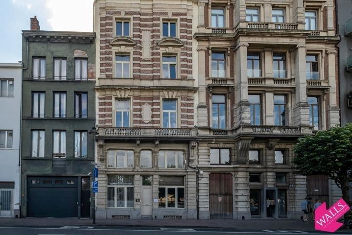 Handelszaak te  huur in Antwerpen 2000 950.00€  slaapkamers m² - Zoekertje 183034