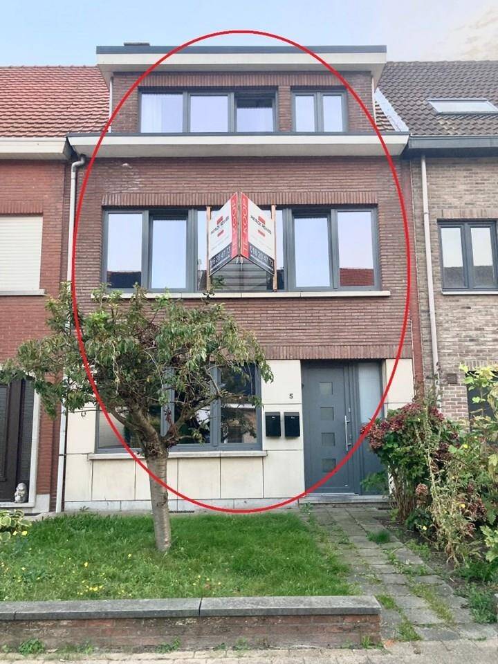 Huis te  koop in Kapellen 2950 375000.00€  slaapkamers m² - Zoekertje 195704