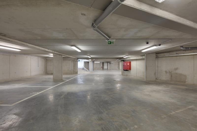 Parking & garage te  koop in Borgerhout 2140 21900.00€  slaapkamers m² - Zoekertje 289265