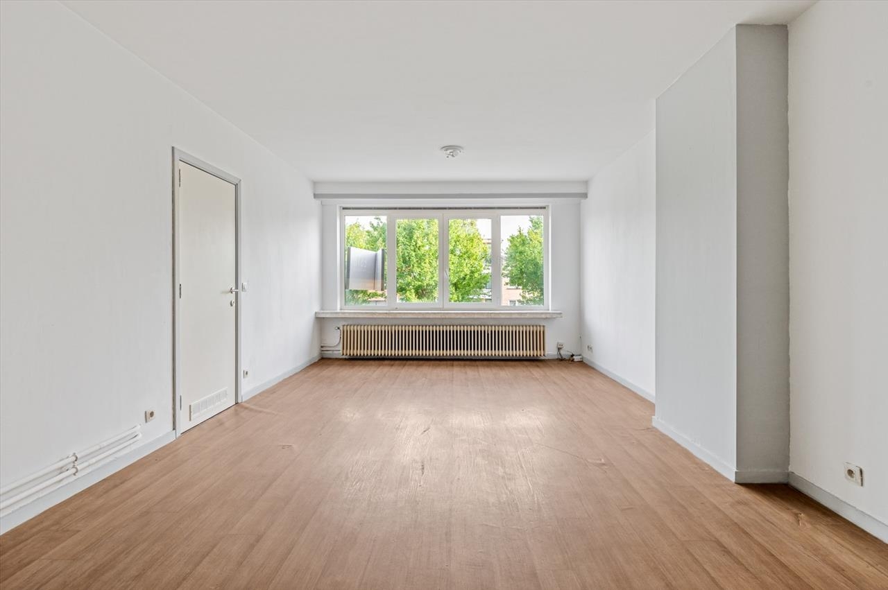 Huis te  koop in Merksem 2170 190000.00€ 2 slaapkamers 91.00m² - Zoekertje 209210