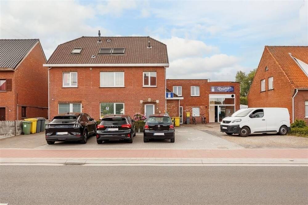 Appartement te  koop in Beerse 2340 1195000.00€ 12 slaapkamers 530.00m² - Zoekertje 208150