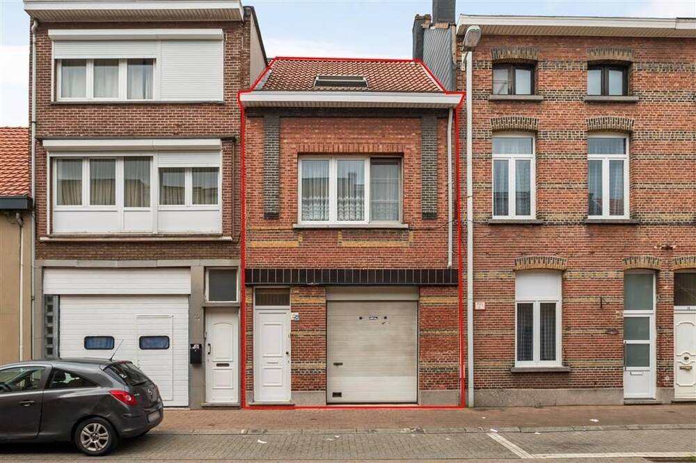 Huis te  koop in Merksem 2170 239000.00€ 1 slaapkamers 182.00m² - Zoekertje 207872