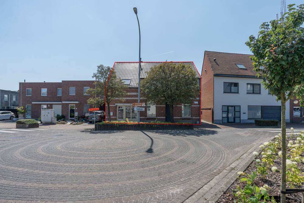 Mixgebouw te  koop in Vosselaar 2350 539000.00€ 6 slaapkamers m² - Zoekertje 209305