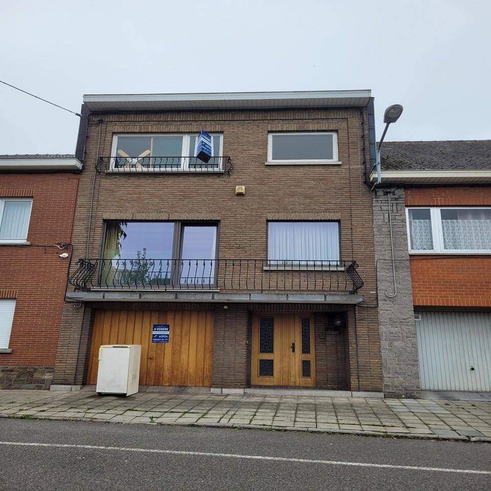 Huis te  in Houdeng-Goegnies 7110 185000.00€ 3 slaapkamers m² - Zoekertje 214510