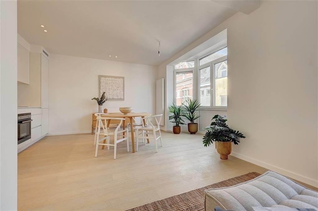 Appartement te  koop in Kontich 2550 260000.00€ 2 slaapkamers 70.00m² - Zoekertje 216478