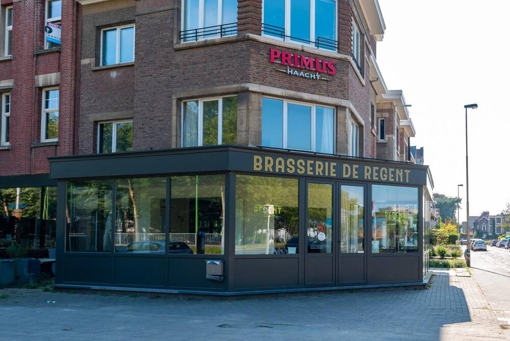 Handelszaak te  koop in Berchem 2600 315000.00€  slaapkamers m² - Zoekertje 216585