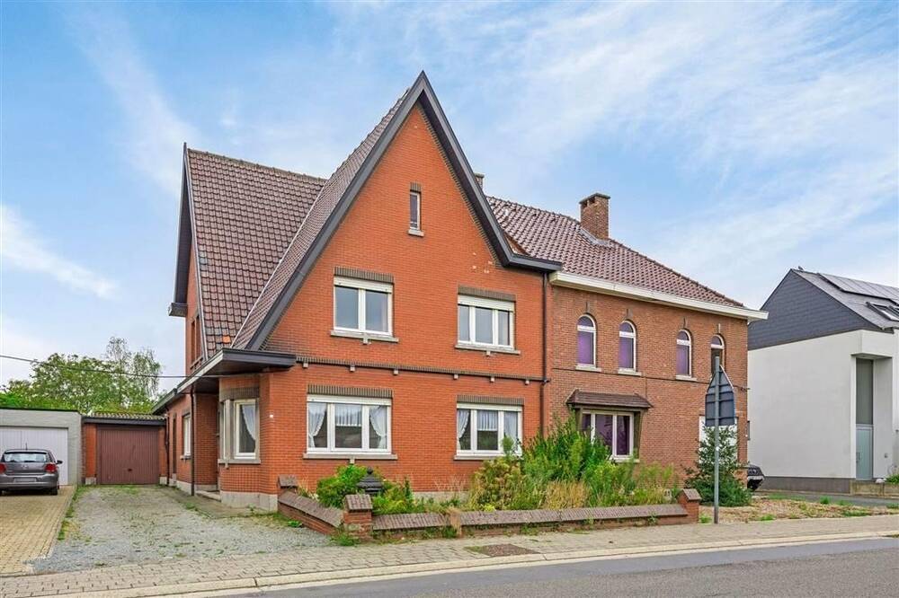 Huis te  koop in Sint-Amands 2890 318000.00€ 4 slaapkamers 192.00m² - Zoekertje 218550