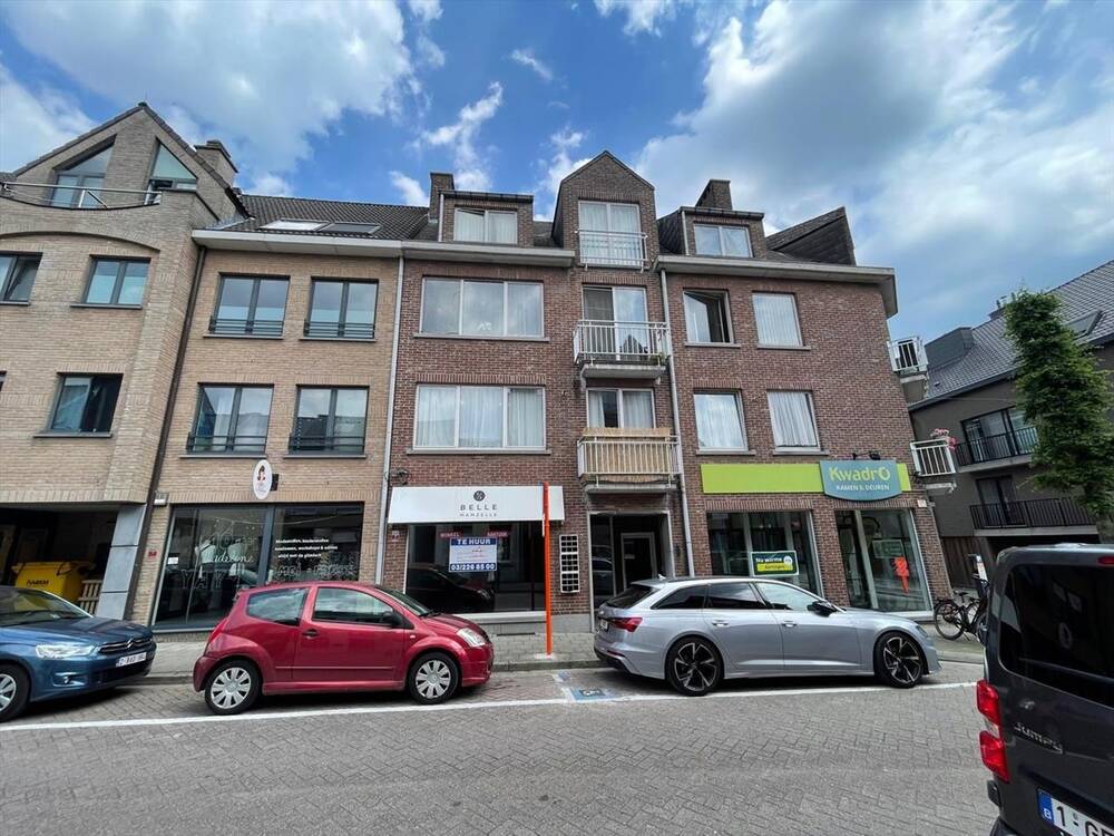 Handelszaak te  huur in Lier 2500 950.00€  slaapkamers 97.00m² - Zoekertje 220627