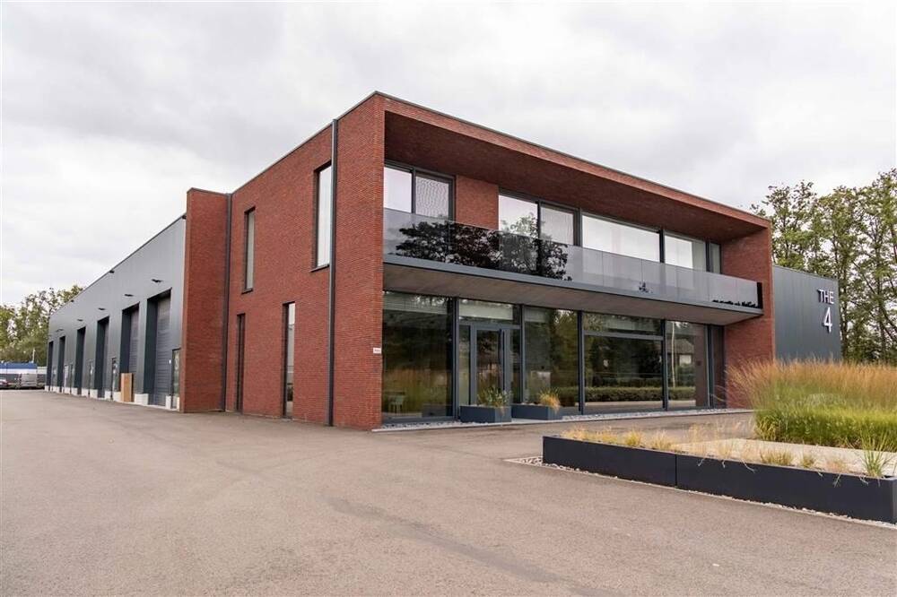 Handelszaak te  koop in Hulshout 2235 1550000.00€ 2 slaapkamers m² - Zoekertje 223625