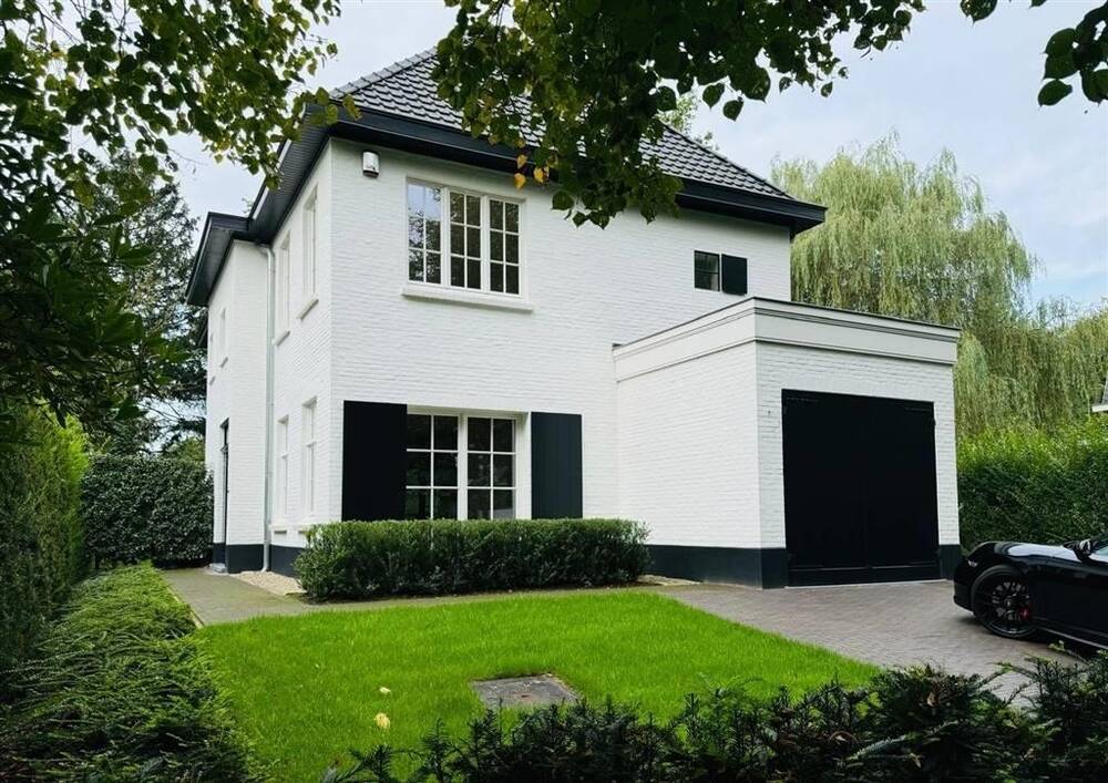 Villa te  koop in Brasschaat 2930 1445000.00€ 4 slaapkamers 352.00m² - Zoekertje 225843