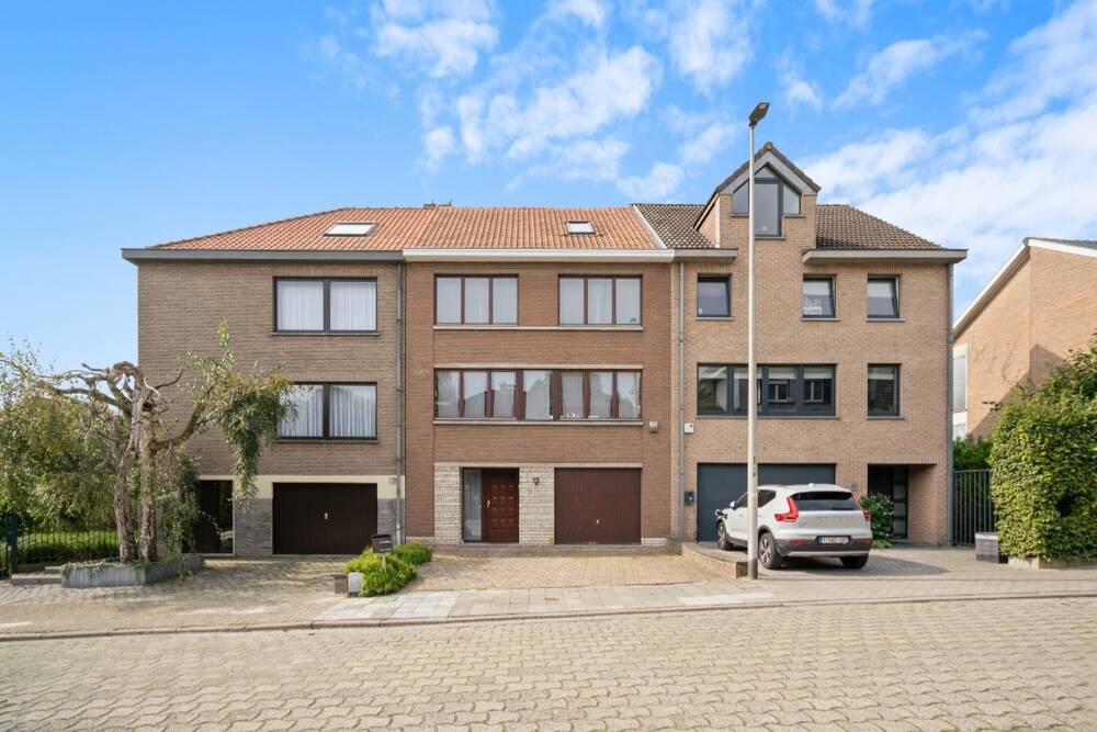 Huis te  in Dilbeek 1700 397000.00€ 4 slaapkamers 180.00m² - Zoekertje 226287