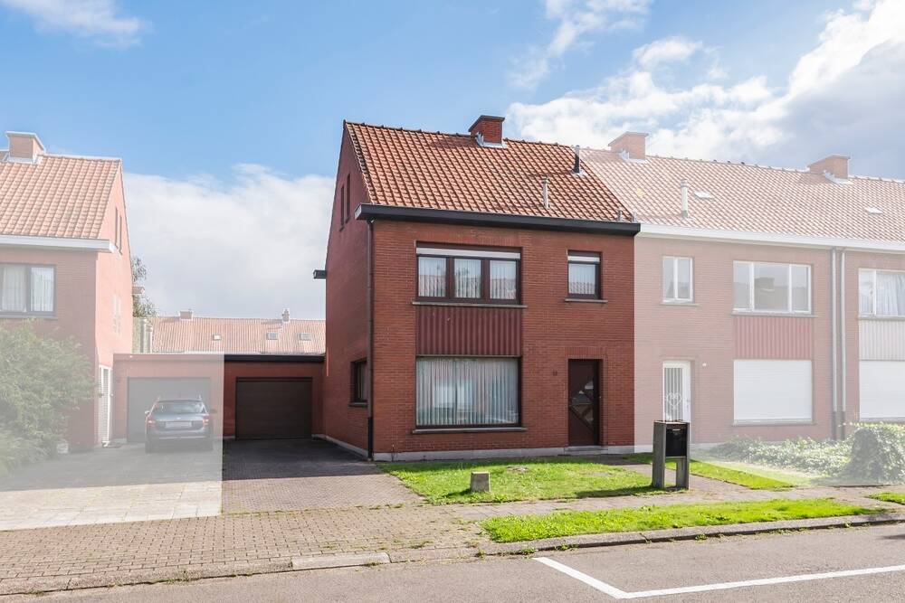 Huis te  koop in Zwijndrecht 2070 315000.00€ 3 slaapkamers 180.00m² - Zoekertje 226628