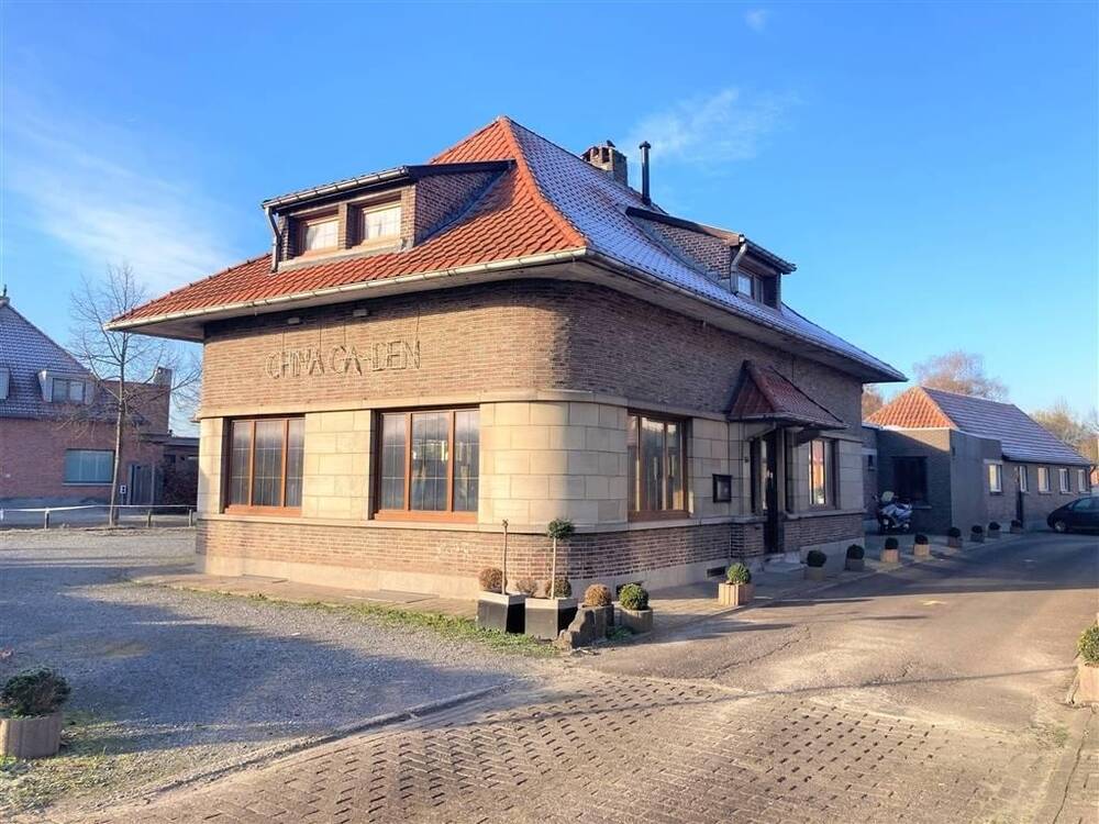 Handelszaak te  huur in Lier 2500 1700.00€  slaapkamers 212.00m² - Zoekertje 228843