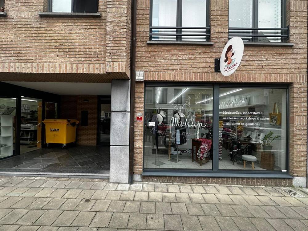 Handelszaak te  huur in Lier 2500 1250.00€  slaapkamers 140.00m² - Zoekertje 230628