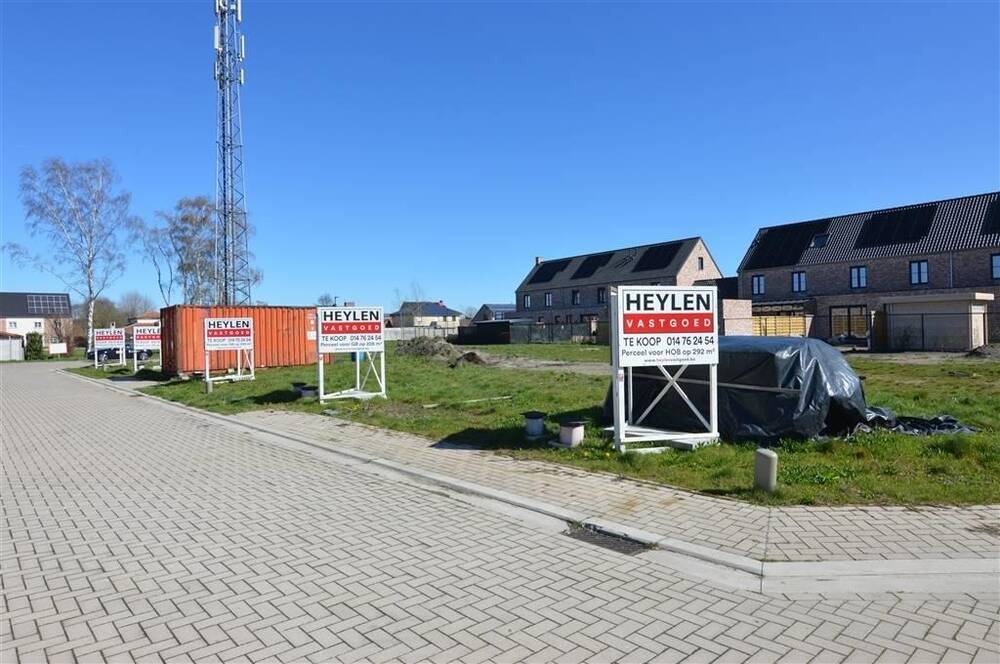 Grond te  koop in Dessel 2480 105000.00€  slaapkamers m² - Zoekertje 231539