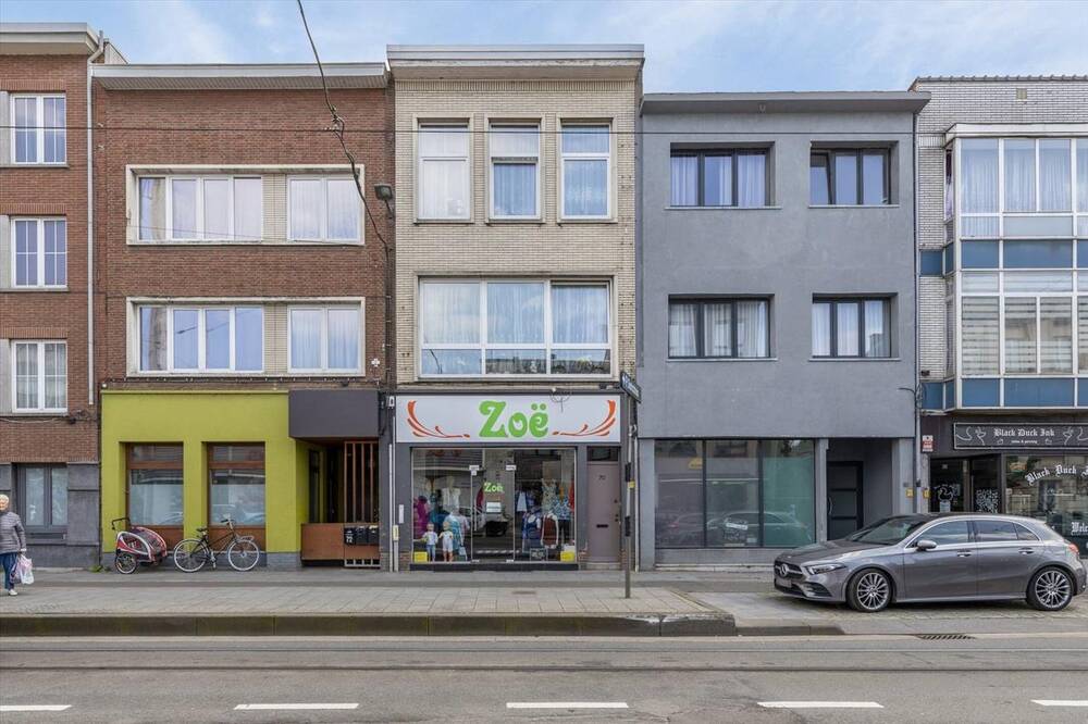 Handelszaak te  koop in Deurne 2100 425000.00€ 4 slaapkamers 180.00m² - Zoekertje 231924