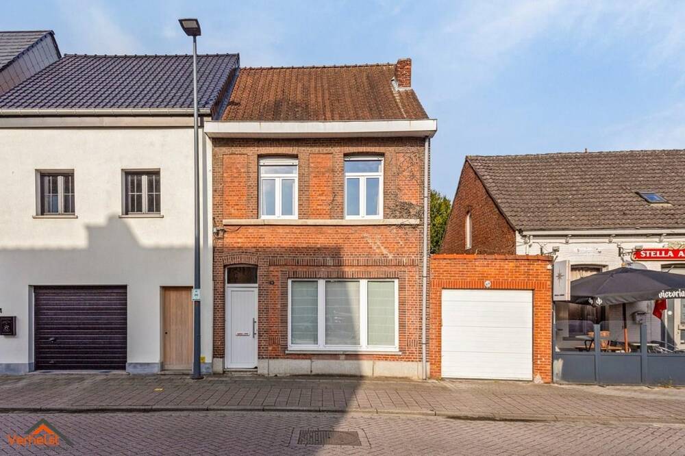 Huis te  koop in Brecht 2960 369000.00€ 4 slaapkamers 180.00m² - Zoekertje 234498