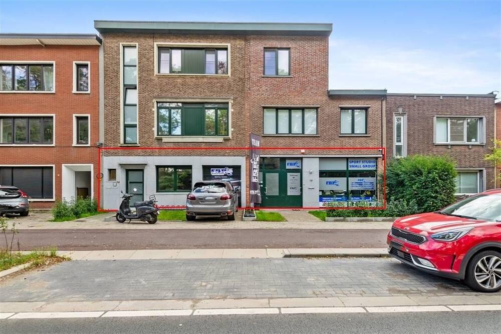 Handelszaak te  koop in Mortsel 2640 849000.00€ 1 slaapkamers 775.00m² - Zoekertje 234284