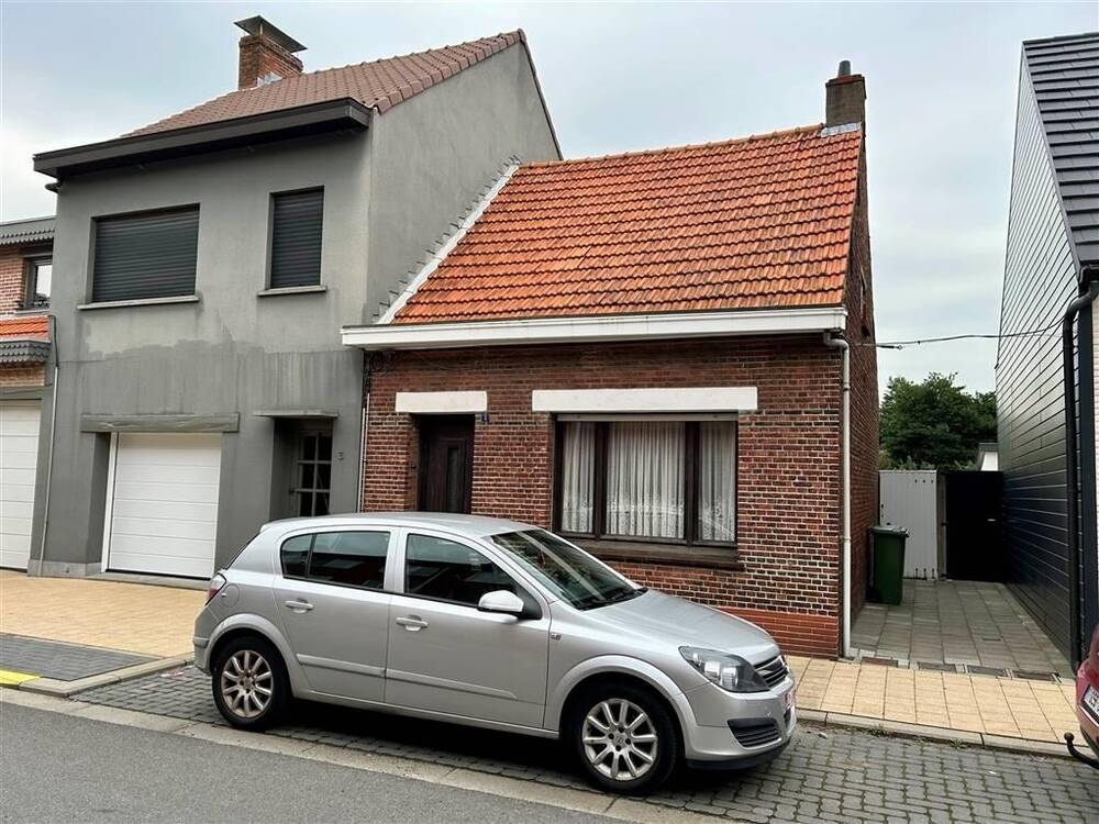 Huis te  koop in Kapellen 2950 230000.00€ 1 slaapkamers 102.00m² - Zoekertje 239986