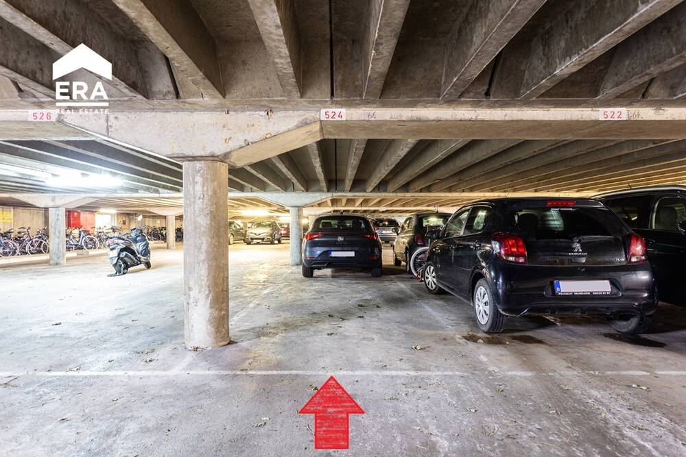 Parking & garage te  koop in Deurne 2100 15000.00€ 0 slaapkamers 12.00m² - Zoekertje 244850