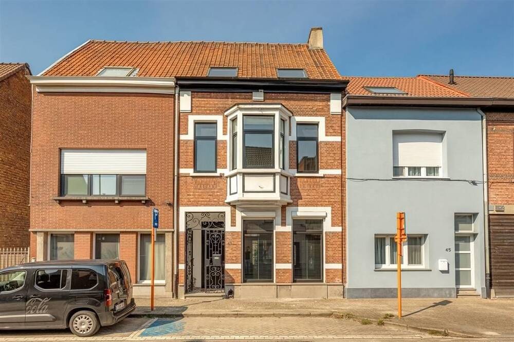 Huis te  koop in Hoevenen 2940 369000.00€ 3 slaapkamers 170.00m² - Zoekertje 244988