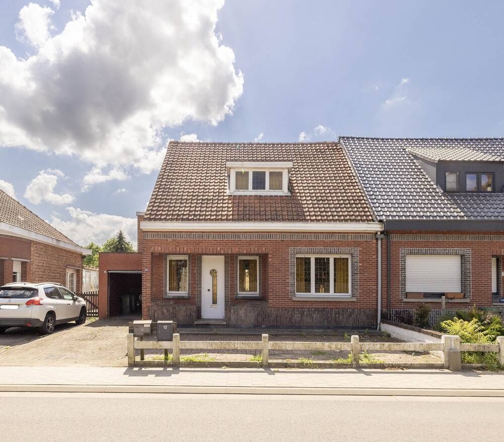 Huis te  koop in Nijlen 2560 279000.00€ 5 slaapkamers 220.00m² - Zoekertje 247476