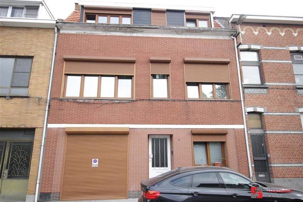 Huis te  koop in Hoboken 2660 349000.00€ 3 slaapkamers 153.00m² - Zoekertje 249565