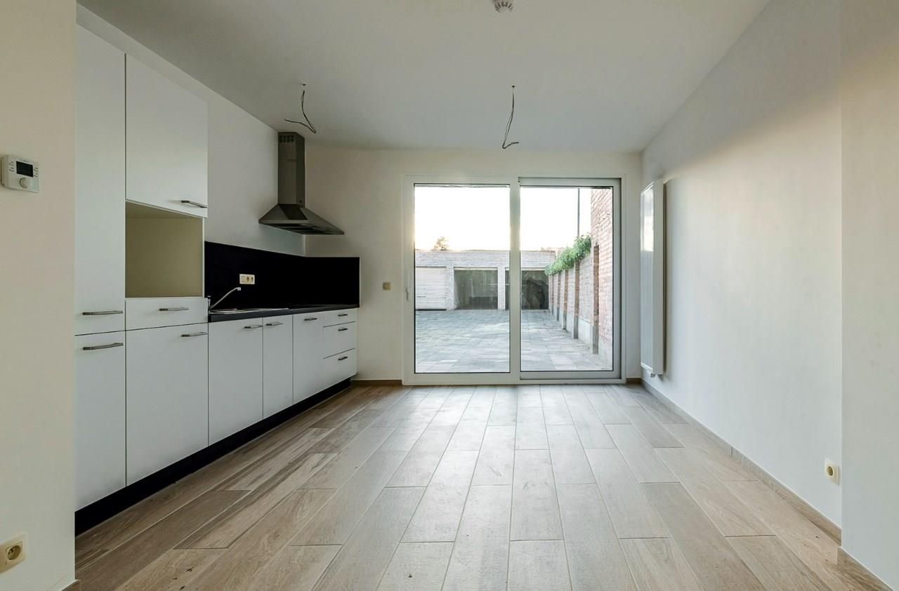 Appartement te  huur in Berchem 2600 750.00€  slaapkamers 50.00m² - Zoekertje 249597