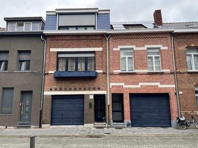 Huis te  koop in Hoboken 2660 329000.00€ 2 slaapkamers 175.00m² - Zoekertje 252145