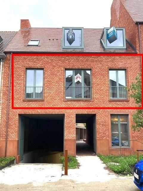 Appartement te  huur in Malle 2390 995.00€ 2 slaapkamers m² - Zoekertje 252415