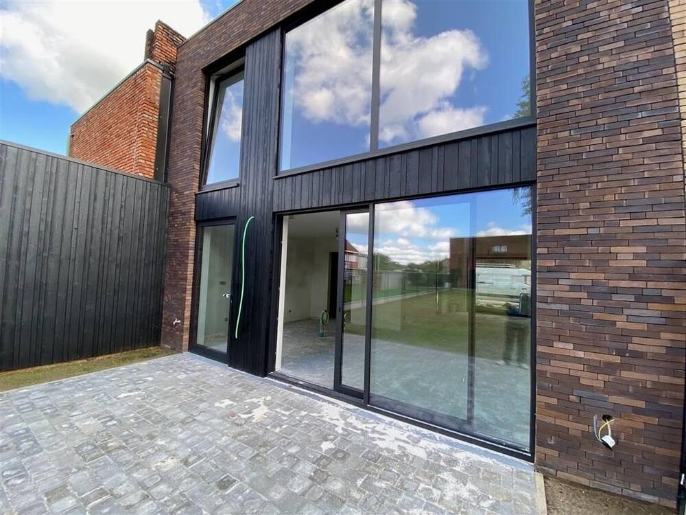 Huis te  koop in Nijlen 2560 385000.00€ 3 slaapkamers 160.00m² - Zoekertje 252393