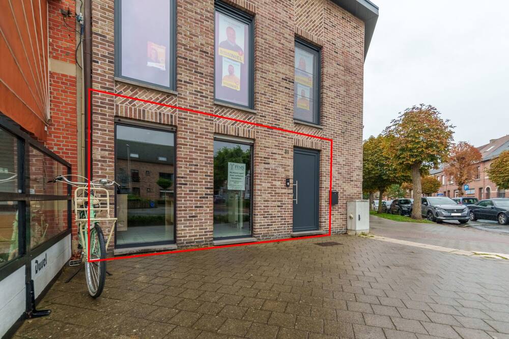 Handelszaak te  huur in Niel 2845 850.00€  slaapkamers 54.00m² - Zoekertje 264144