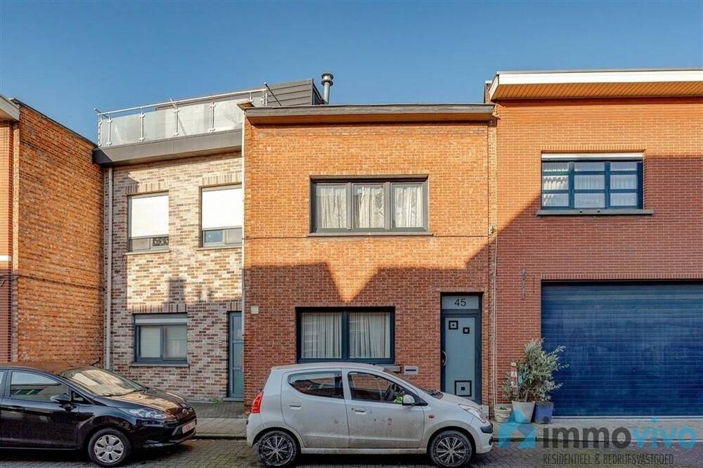 Huis te  koop in Hemiksem 2620 225000.00€ 2 slaapkamers 145.00m² - Zoekertje 266828