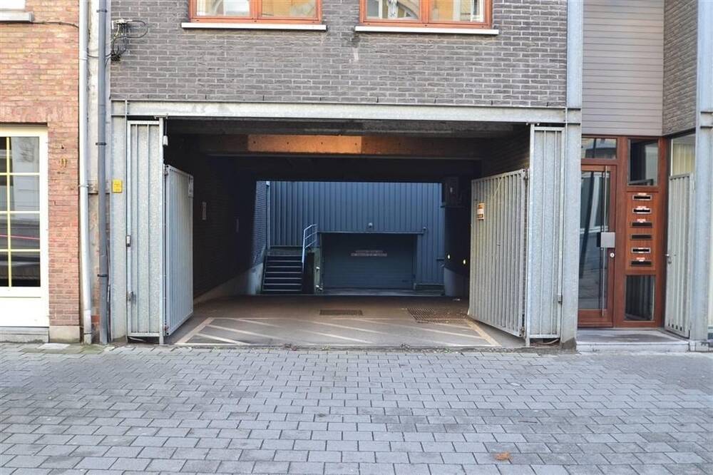 Parking & garage te  koop in Lier 2500 24000.00€  slaapkamers m² - Zoekertje 268654