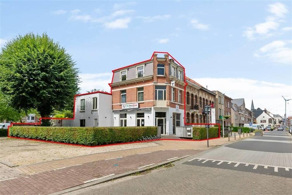 Appartementsgebouw te  koop in Ranst 2520 599000.00€ 3 slaapkamers 311.00m² - Zoekertje 268374