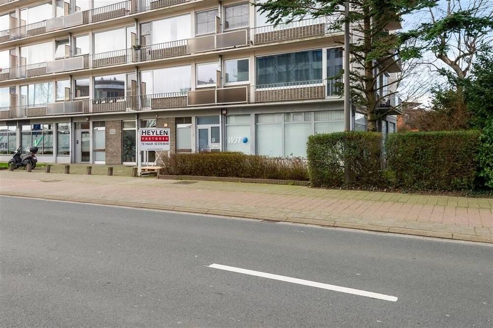 Handelszaak te  koop in Merksem 2170 235000.00€  slaapkamers 144.00m² - Zoekertje 269085