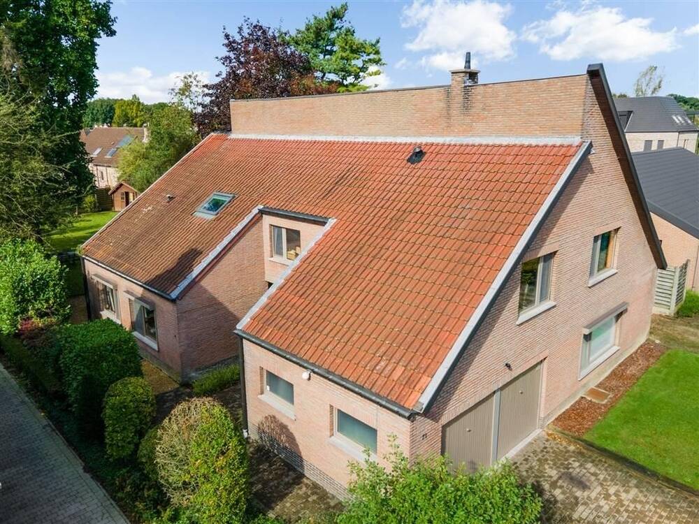 Huis te  koop in Zandhoven 2240 575000.00€ 6 slaapkamers 403.00m² - Zoekertje 268926