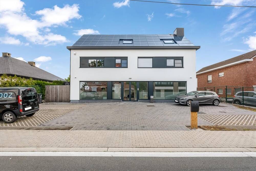 Handelszaak te  huur in Putte 2580 700.00€  slaapkamers 243.00m² - Zoekertje 268071