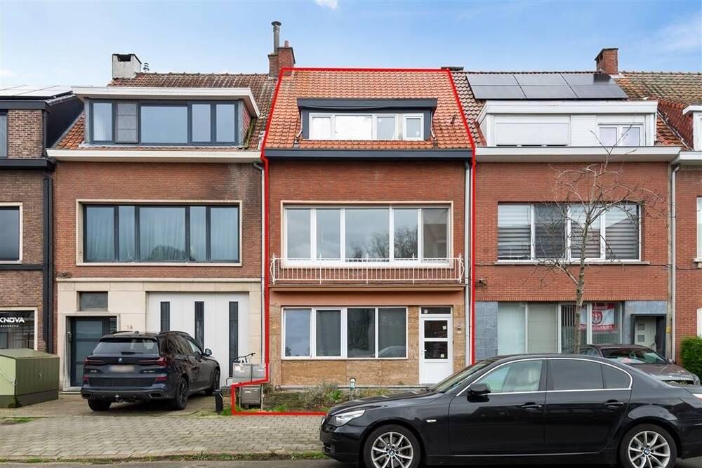 Huis te  koop in Mortsel 2640 595000.00€ 5 slaapkamers 221.00m² - Zoekertje 270160