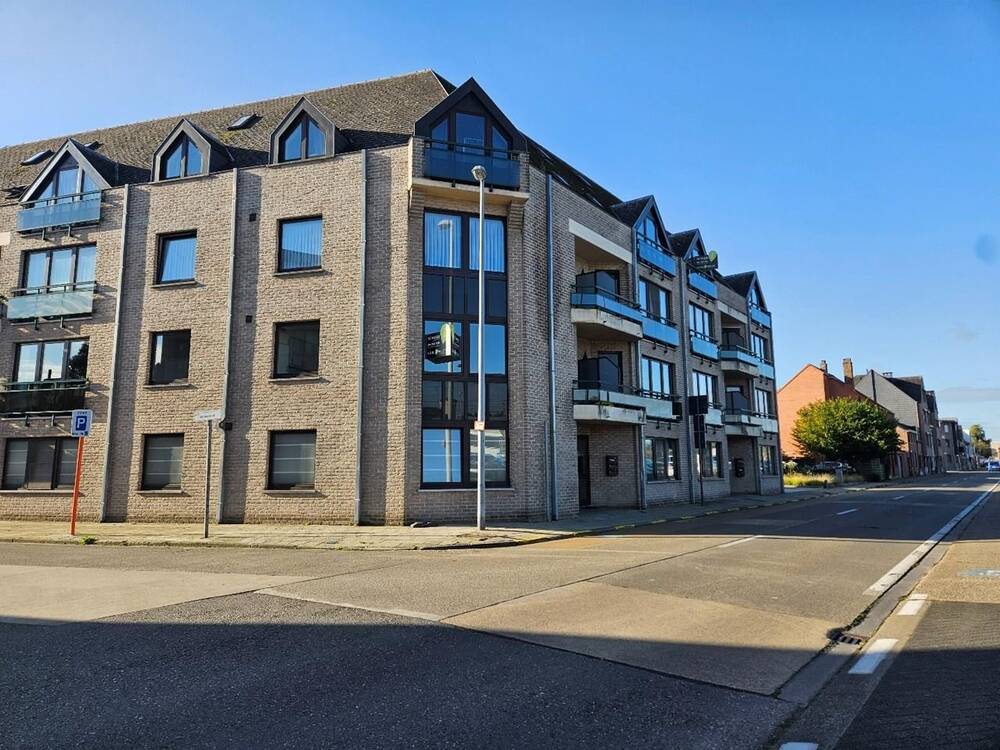 Appartement te  huur in Mol 2400 725.00€ 1 slaapkamers 84.00m² - Zoekertje 270837